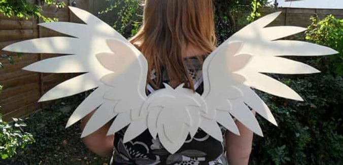 Decorate wings for costumes