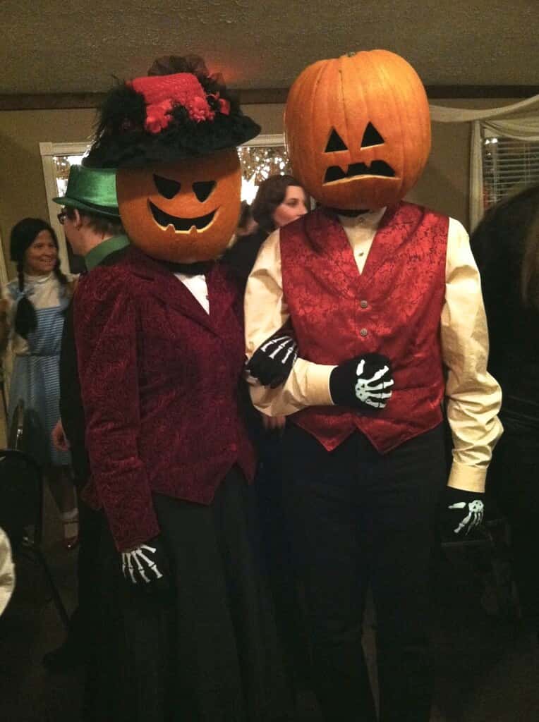 hilarious couples costumes
